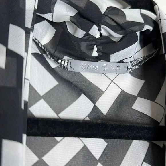 Black & White Dress - Picture 8 of 11